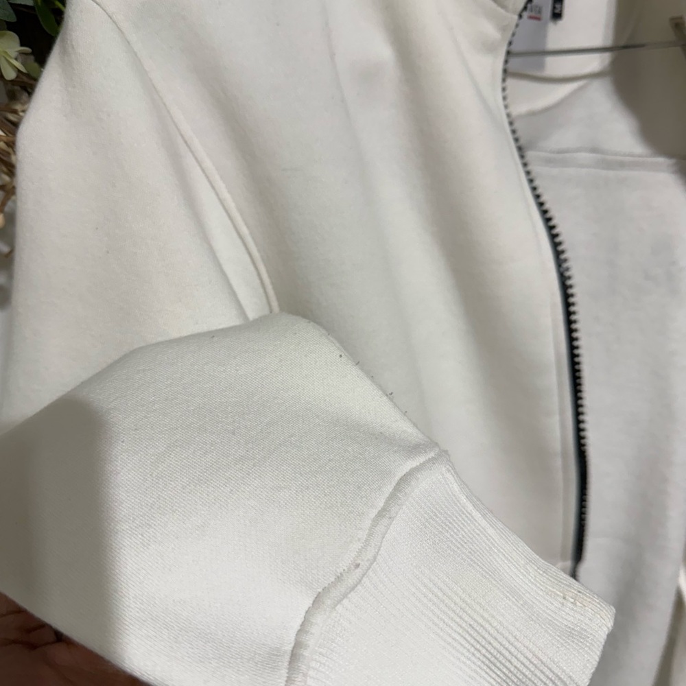 Men's White Full-Zip Sweater - Picture 5 of 11